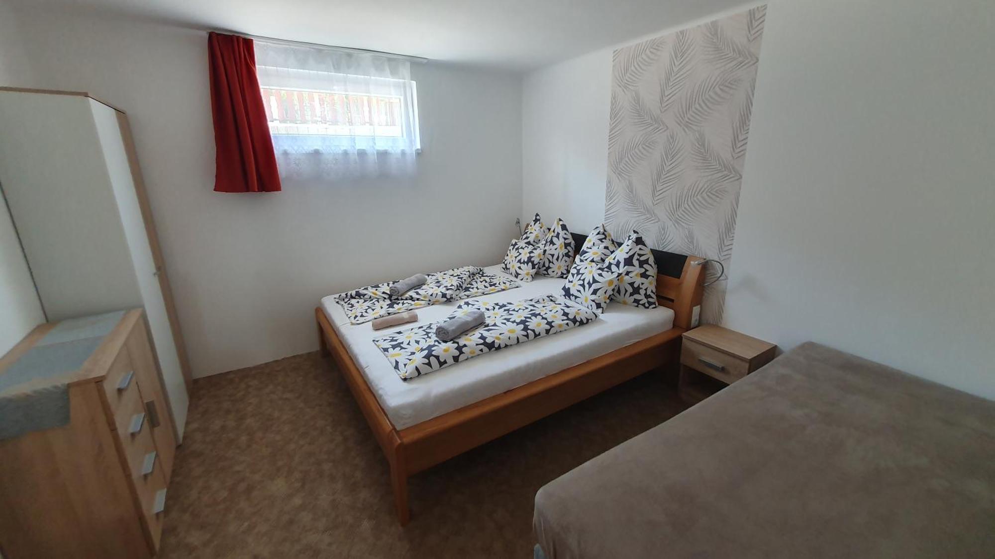 Berbe Apartman Balatonlelle Eksteriør billede